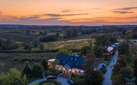 Dwór na Wichrowym Wzgórzu